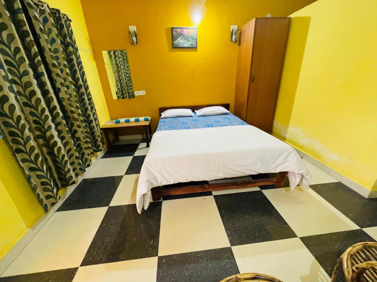 Samantha Inn Beach Resort Arambol Exterior photo